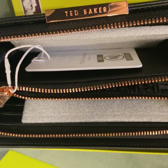 Ted Baker JJADER wallet - black and rose gold (BNIB) - Picture 3 of 4